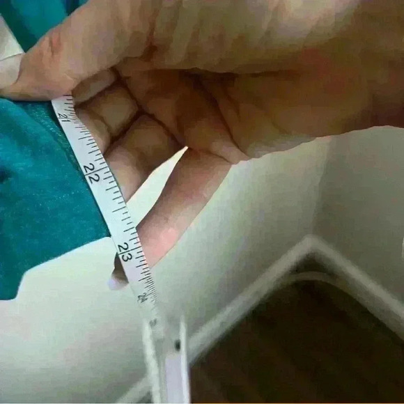 BEYOND YOGA Teal Capri Leggings SIZE XS - Picture 4 of 6